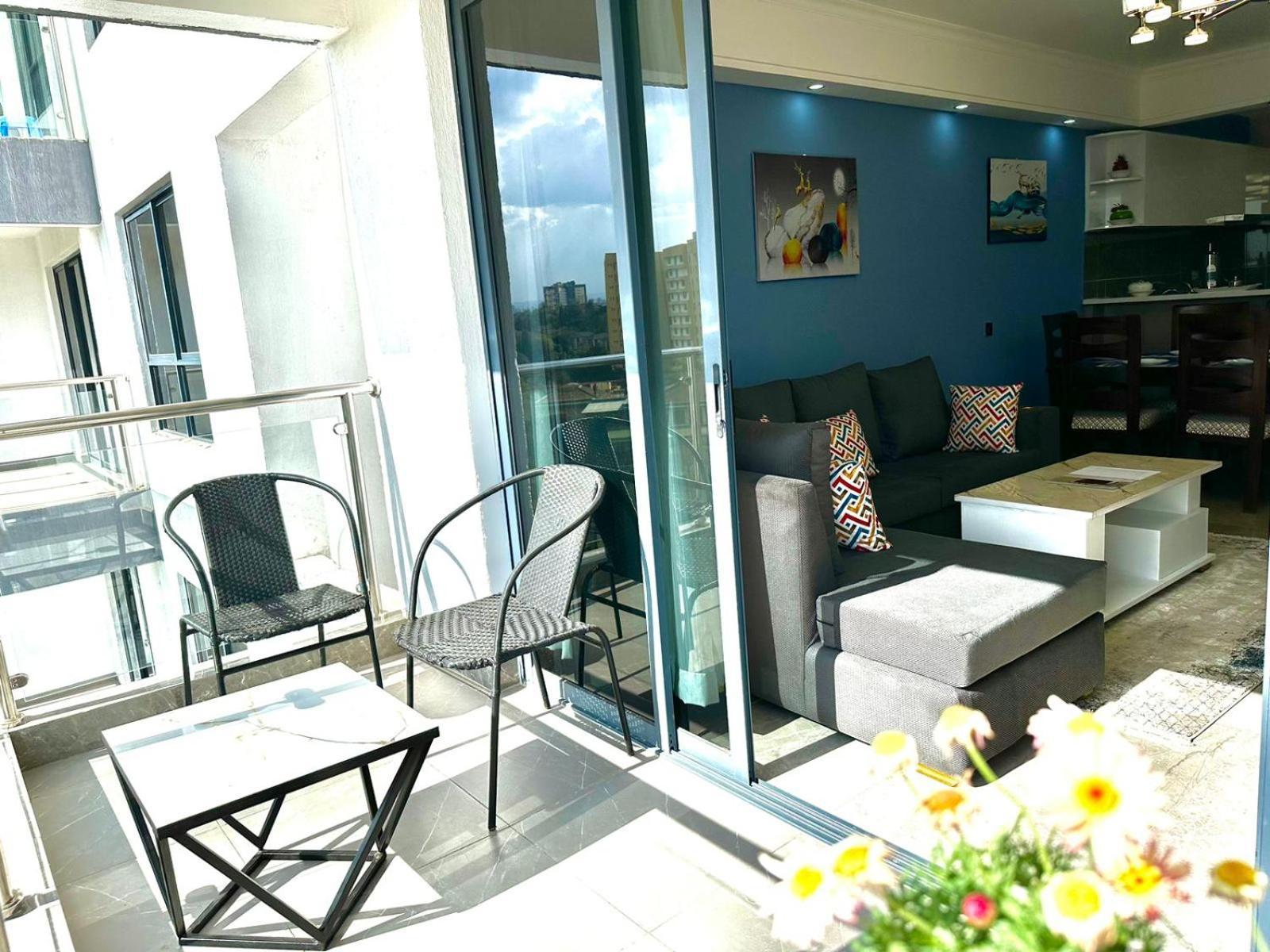 Stayrest Safari Tours New 3 Bedroom Apartments In Kilimani Nairobi With Rooftop Pool 外观 照片